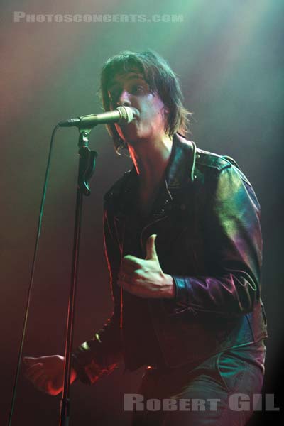 THE STROKES - 2006-06-29 - PARIS - Zenith - Julian Casablancas